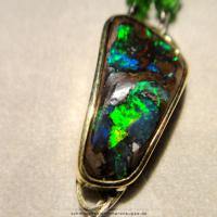 Boulderopal, Chromdiopsid, Gold, Silber